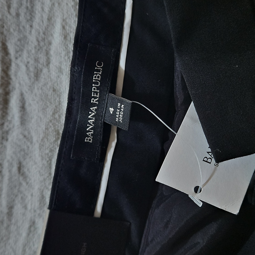 Banana Republic Black Wool Ankle  Work Pants Slacks Mid Rise Straight Leg Size 4 - Picture 3 of 4